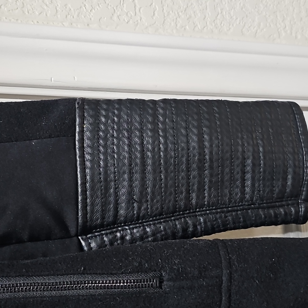 Cache Black Texture Jacket Size M - image 7